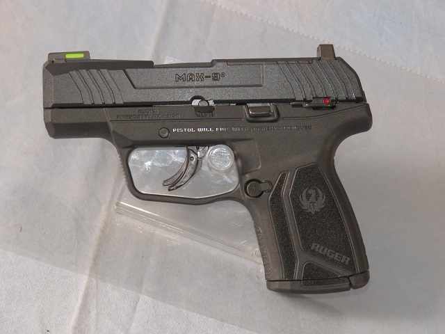MAX-9